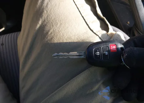 2015 Toyota Rav4 Xle from USA, damaged, VIN 2T3WFREV1FW174651